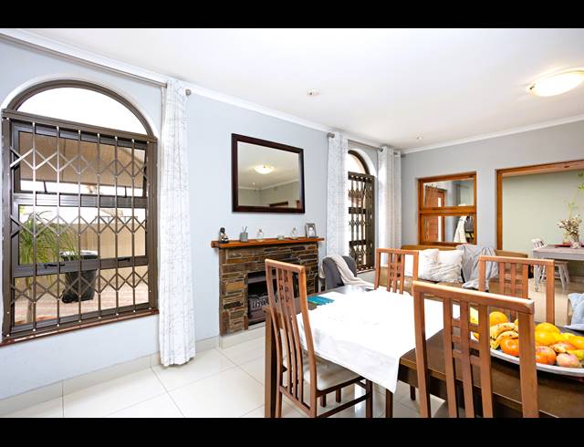 4 BEDROOM FREESTANDING FOR SALE IN FAIRWAYS
